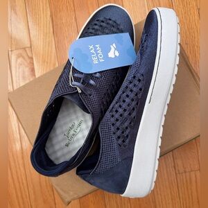 Jambu Womens Navy Relax Foam Sneakers New in Box and with Dust bags *NEVER WORN*